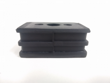 Coxim traseiro da cabine - MB 608 (R-038). <BR><a href='ver_produto?Cod=291#titulo' class='btn btn-theme'>ver</a>