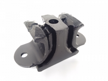 Coxim traseiro do motor - Ford F4000 (MWM) (R-159). <BR><a href='ver_produto?Cod=368#titulo' class='btn btn-theme'>ver</a>