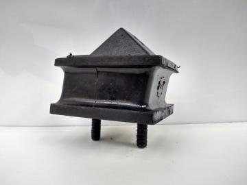 Coxim dianteiro do motor - MB 1632/2638/Atron 1635S (R-755) <BR><a href='ver_produto?Cod=446#titulo' class='btn btn-theme'>ver</a>