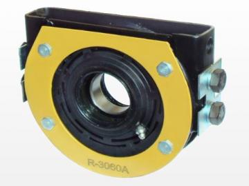 com regulagem de altura e refil com rolamento &Oslash; interno 40 mm, com bico graxeiro, parafusos e travas.
 <BR><a href='ver_produto?Cod=471#titulo' class='btn btn-theme'>ver</a>