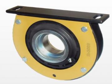 com regulagem para ajuste de comprimento do eixo cardan, com rolamento &Oslash; interno 55 mm, com bico graxeiro e pista de veda&ccedil;&atilde;o do retentor. <BR><a href='ver_produto?Cod=479#titulo' class='btn btn-theme'>ver</a>